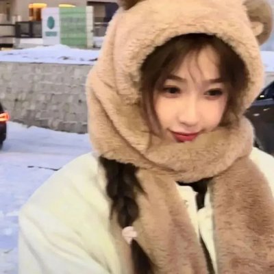 裸女游城